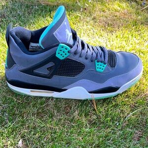 - Air Jordan 4 Retro Green Glow Mens Size 12 Sneakers (2013)
